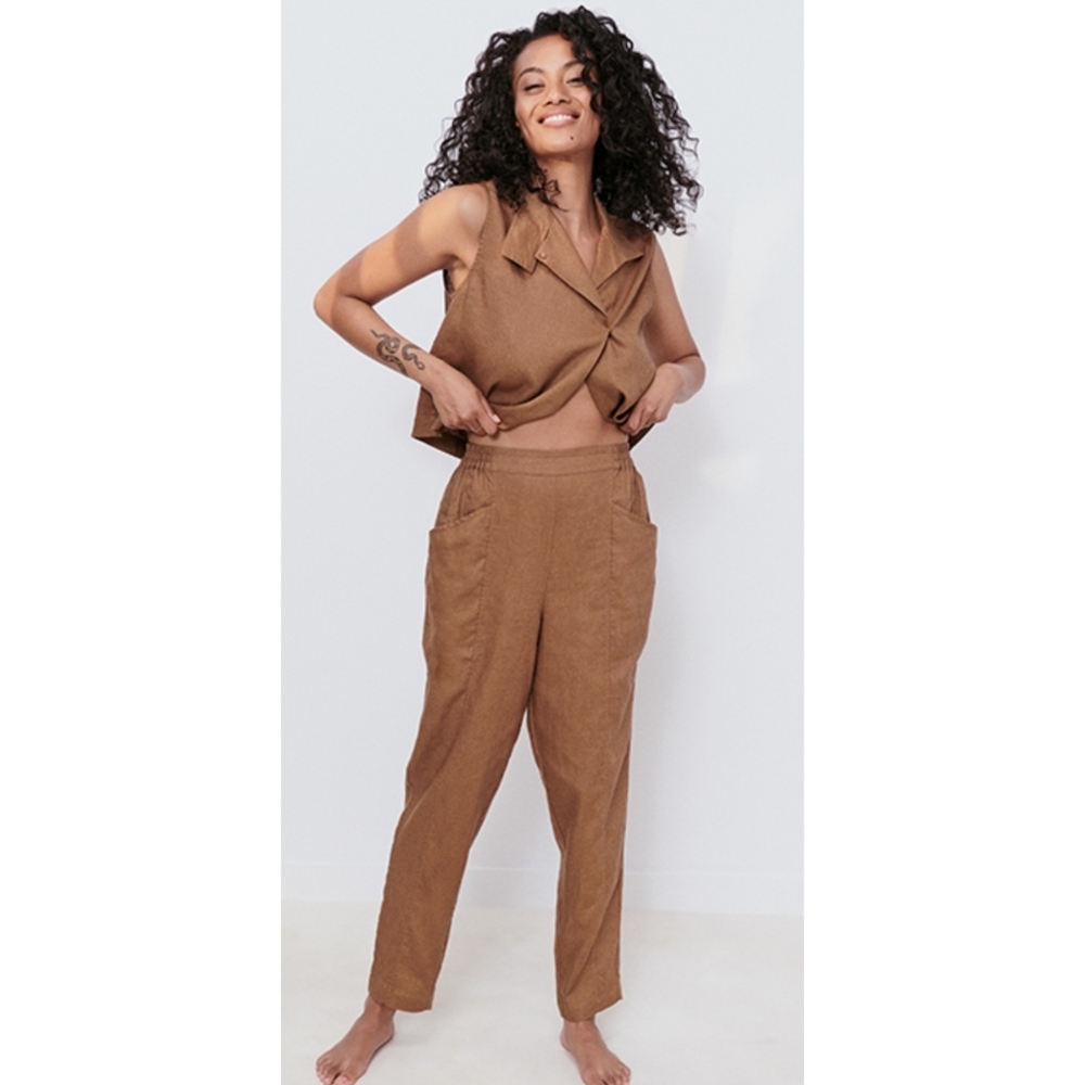 NWT lunya Woven Linen Sleeveless Shirt, Size Medium, Color Lush Caramel - Picture 2 of 11